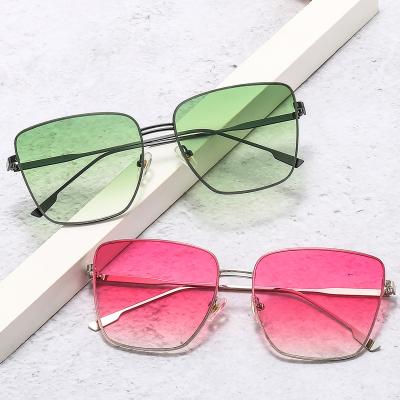 China 10 Years Retro Experience NIWOTA 50762 Metal Frame Color Gradient Lens Men Square Sunglasses Women 2021 for sale