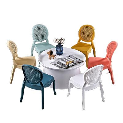 China Plastic dinng chair indoor& Custom Good Quality Fashionable Wedding Outdoor Furniture PP Plastic Chair Water Proof Polypropylene Plastic Chairs For Kids for sale