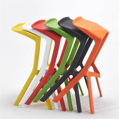 China Plastic dinng chair indoor& outdoor umpire chair party bar chairs hotel modern design dining bar stool plastic chairs for sale