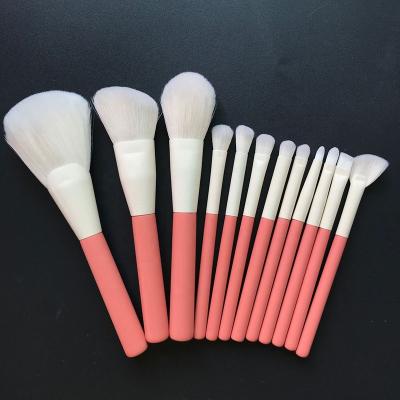 China Angular Blush 12pcs Red White Makeup Brush Set With Super Soft Vegan Synthetic Hair Makeup Brush Set Logo Private Label Custom Set for sale