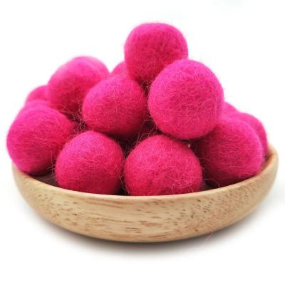 China High Quality 100% New Zealand Organic Dryer Set Natural Fabric Reusable Soft Laundry Dryer Balls Healthy Wool for sale