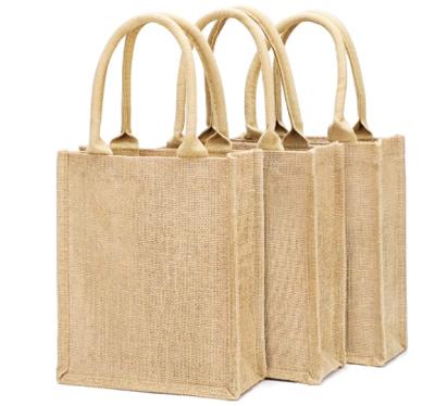 China Wholesale Custom Jute Reusable Tote Bag Reusable Burlap Gift Bags With Handles Eco Friendly Burlap Empty Packaging For Shopping for sale