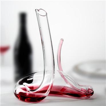 China Samyo Modern Novelty High End Snake Animal Shaped Glass Decanter Crystal Decanter Wine Decanter for sale