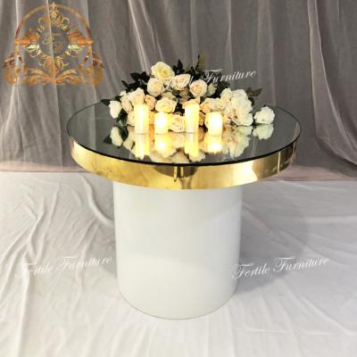 China Wedding banquet mirror glass top tinplate round cake stand bottom in sale for sale