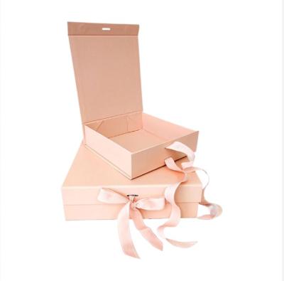 China Wholesale unique handmade solid color foldable fancy univeral gift box with removeable ribbon strip for sale