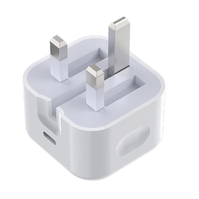 China UniversalÂ   Guangdong Dongguan Factory Custom Make Logo Customize USB-C 3 Pin Wall Travel Charger Foldable UK Plug USB C PD Charger 20W for sale