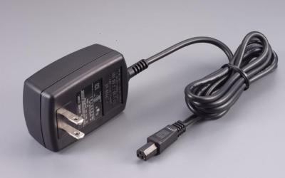 China 5V 2A US wallmount type universal power adapter with UL FCC certificate for sale