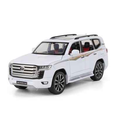 China Diecast Toy 6 Opening Door Pull Back 1:24 Metal Simulation Diecast Children Combine To Die Cast Model Toy Car Toys With Sound And Light for sale