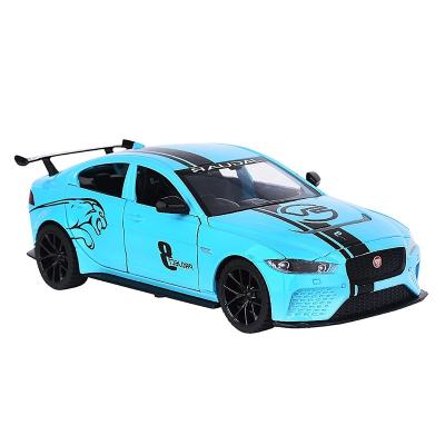 China Diecast Toy Hot Selling Alloy Car Model Simulation Diecast Model Car With Movable Dolls for sale