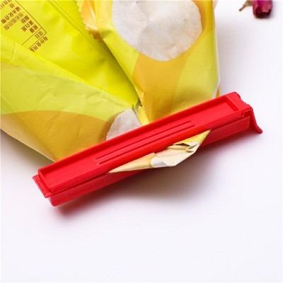 China Cute Plastic Reusable Strong Reusable Sustainable Bread Food Bag Reusable Improved Sealing Clips for sale