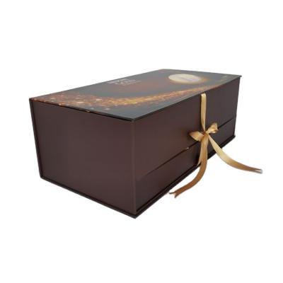 China Recyclable Chinese Manufacturer Beautifully Customizable Gift Box With Large Size Packaging for sale