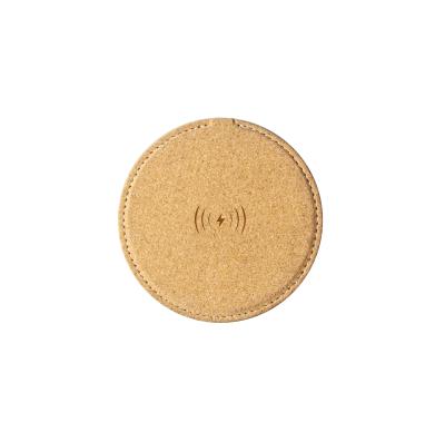 China 2021 New Green Technology Mini Mobile Phone Wireless Charger Mobile Phone Around Natural Cork Wireless Charging Pad for sale