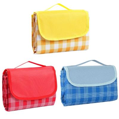 China 2022 Factory Price 600D Oxford Outdoor Lawn Cheap Price Beach Plaid Style Beach Plaid Foldable Camping Picnic Mat Rug for sale