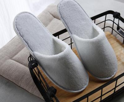 China Skin-frendly Hotel Velvet Slippers Single-Use Coral Piece Thickened Non-slip Adult Home Entertainment Slippers Softly Skin-friendly for sale