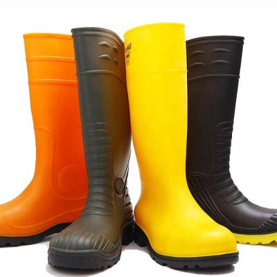 China 2020 Wholesale High Quality PVC Rubber Boots Running Safety Toe Rain Boots Calf Steel Men Women Mid All Color for sale