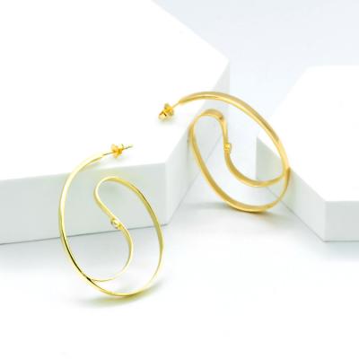 China Newest CLASSIC Brass Hoop Studs 18k Yellow Gold Plated Copper Earrings for sale