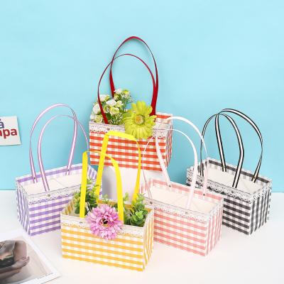 China New Recyclable Fancy Edge Lace Kraft Paper Bags Trapezium Plant Flower Box Waterproof Baskets Flower Wrapping Valentine Gift Box for sale