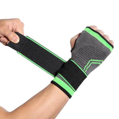 China Adult High Quality Breathable Workout Sports Weightlifting Gloves Anti Slip Half Fingers Shaping Durable Fitness Gloves for sale