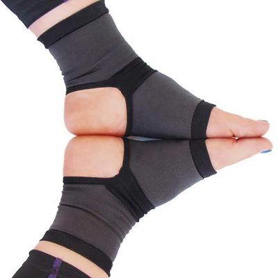 China Anti Bacterial Anti Slip Yoga Pilates Open Compression Women Booties With Cracked Heel for sale