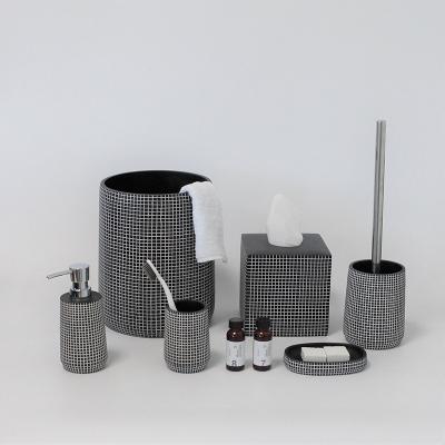 China New Arrival 2021 Viable Custom Design Black Resin Tissue Box Bathroom Accessories Set Vintage Bathroom Organizer Bathroom Items for sale