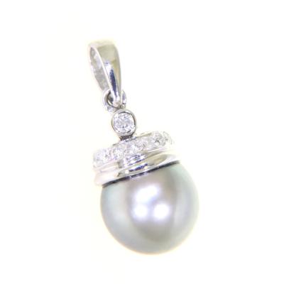 China CLASSIC Popular Design Shining Classic 18K White Gold Diamond And Pearl Pendants For Women for sale