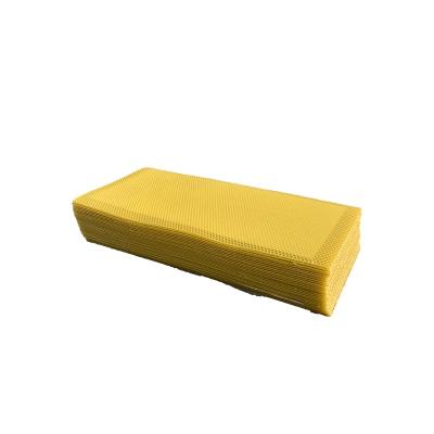 Chine 2020 beekeeping natural beeswax beehive foundation sheet à vendre