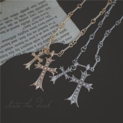 China Environmentally Friendly Korean Clavicle Chain Fashion Necklace Heavy Industry Diamond Cross Pendant Necklace for sale