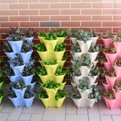 China OMANA Strawberry Cultivation Strawberry Planter Vertical Eco - Friendly Gardening for sale