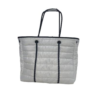 China Lightweight Foam Fabric Bag Soft Quilt Tote Bag Handbag For Winter for sale