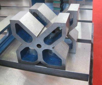 China Cast iron or cast steel sale cast iron vee block made in CHINA high precision for sale