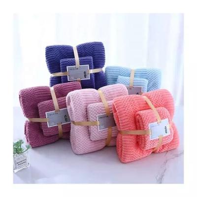 China Bath Towel Microfiber Fabric Hotel Bath Towel Sustainably High Absorbent Coral Bath Towe for sale