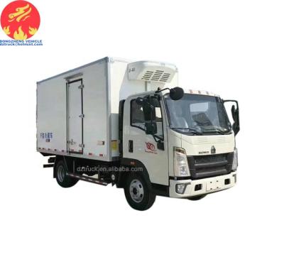 China Sinotruck van truck howo RHD 4X2 fridge freezer for frozen yogurt or fish 1-10T for sale