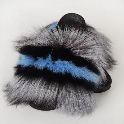 China Fashion trend factory fast shipping high quality raccoon fur slippers fashion ladies fur slippers factory outlet fur slippers for sale