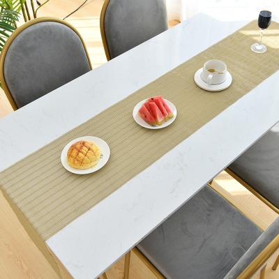 China 2022 Sustainable PVC Woven Place Mat Table Runner For Indoor Outdoor Runner Table Mats for sale