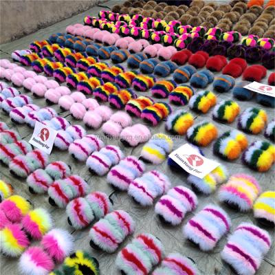 China 2021HOT NEW fashion real fur CUSHIONING slides furry outdoor sandals women raccoon fox fur slippers wholesale for sale