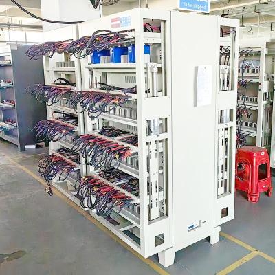 China 64 Canal 5V 100A Máquina de clasificación de la capacidad de la célula de la batería para la célula prismática en venta