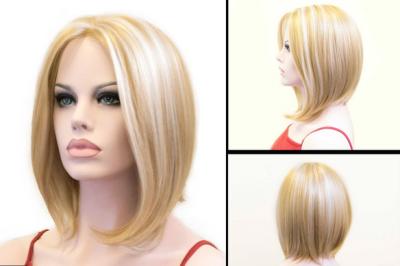 Chine Prolongements blonds courts posés de cheveux de Bob Wig Heat Resistant Synthetic à vendre