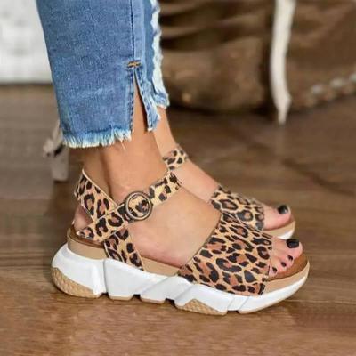 China 2022 Fashion Trend New Summer Leopard Casual Platform Sandals Pu Leather Trim Women's Outdoor Shoes Beach Sandals for sale