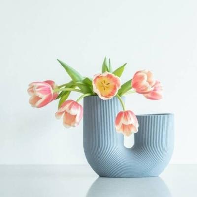 China Modern Nordic Minimalist Decor Colorful Pink Home Gift Art Irregularity Blue Ceramic U Vase for sale