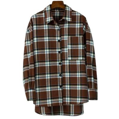 China Anti-pilling Thick Cotton Fabric Pocket Plaid Shirt Ladies Women Oversized Blouse for sale