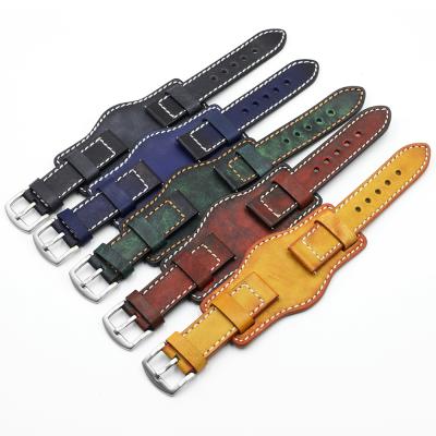 China Leather bund padded vintage genuine leather watch strap 18 20 22mm retro style handmade dyed watch band faded effect watch straps for sale