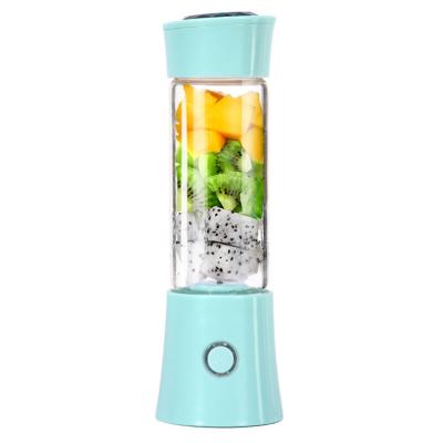 China Powerful Car USB Rechargeable Portable Blender Smoothie Maker Blender Blender for sale