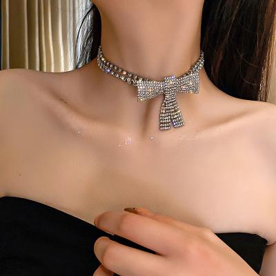 China FASHIONABLE European and American Fashion Exaggerated Full Diamond Big Bow Necklace Clavicle Choker Chain Necklace for Women for sale