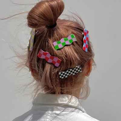 China Platypus Lattice Fashion Retro Rectangular Wave Acrylic Hairpin Hair Clip Hairpin Clip Geometric Colorful Resin Hair Clip for sale