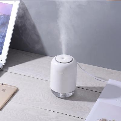 China Mini Size New Design Portable Mini Diffuser Humidifier Portable Handheld Battery Humidifier for sale