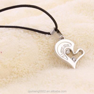 China Cute 1 Pair Couples Heart Fashion Shape I Love You Pendant Necklace Lovers Couples Jewelry Fashion Gift Unisex Accessories for sale