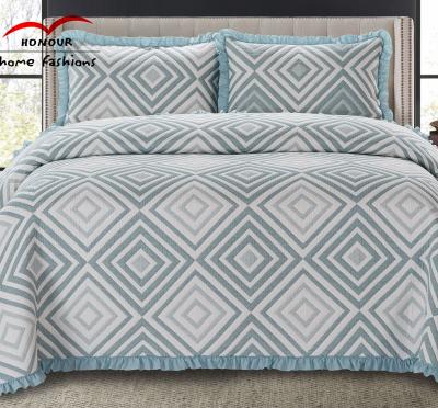 China Classic frazada jacquard 3d coverlet bedding set quilts for sale