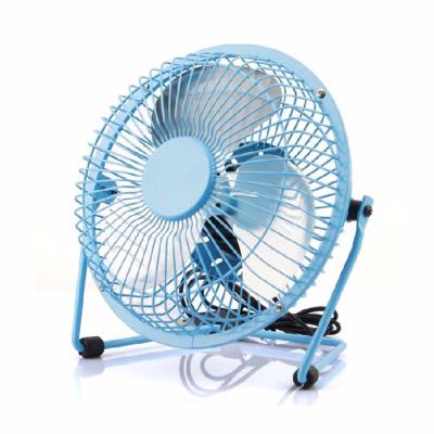 China Mini 4 Inch Iron Frame USB Portable Fan Desktop Fan Strong Small Silent Heat Dissipation Aluminum Sheet for sale