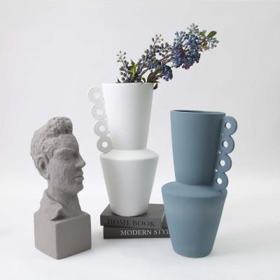 China Creative Nordic Decorative Flower Arrangement Ceramic Vase in Art Decor Modern Home Accessories for Living Room for sale