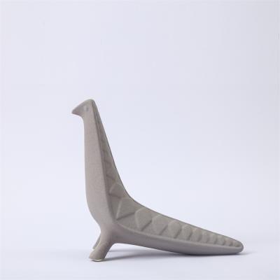 China Hot Sale Matte Ceramic Animal Shape Nordic Minimalist Amazon Art Sculpt Home Decor Accessories for sale